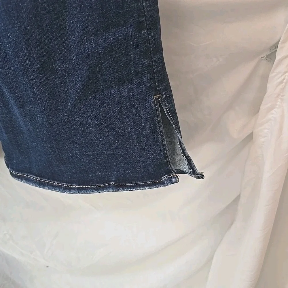 American Eagle Next Level Stretch Super Hi-Rise Flare Dark Wash Denim Jeans Sz 6